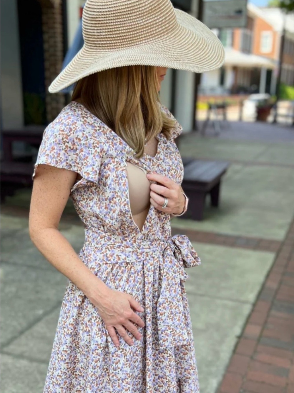 Nursing Queen Sz L Nursing/pumping friendly dress